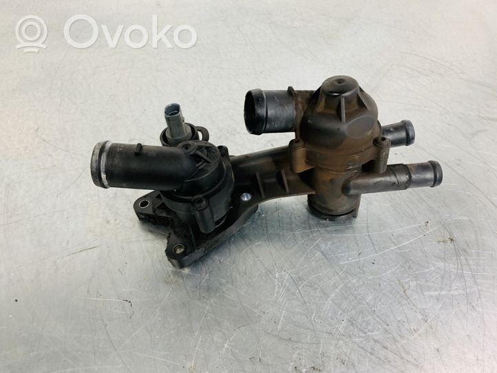 Volkswagen Touran II Pompe à eau de liquide de refroidissement 03C121026AF