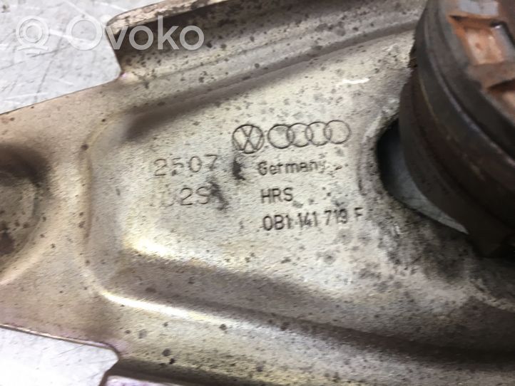 Audi A5 8T 8F Forcella di disinnesto frizione secondaria 0B1141719F