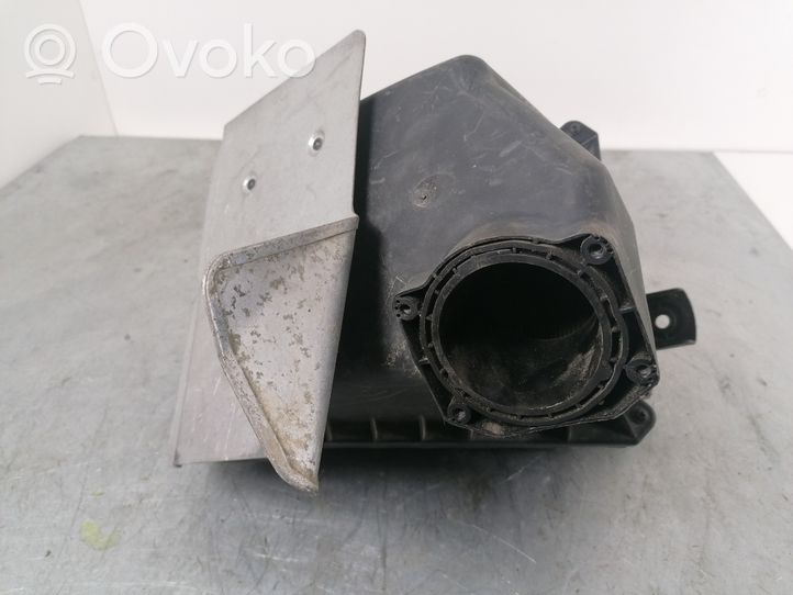 Audi A4 S4 B6 8E 8H Boîtier de filtre à air 06B133837B