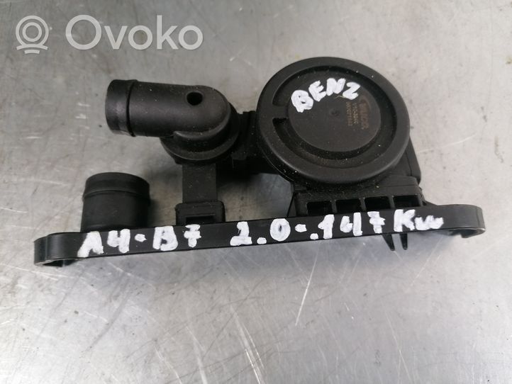 Audi A4 S4 B7 8E 8H Valvola di sfiato 06F129101C