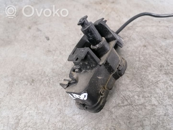 Volkswagen Golf VII Central locking motor 5C6810773H