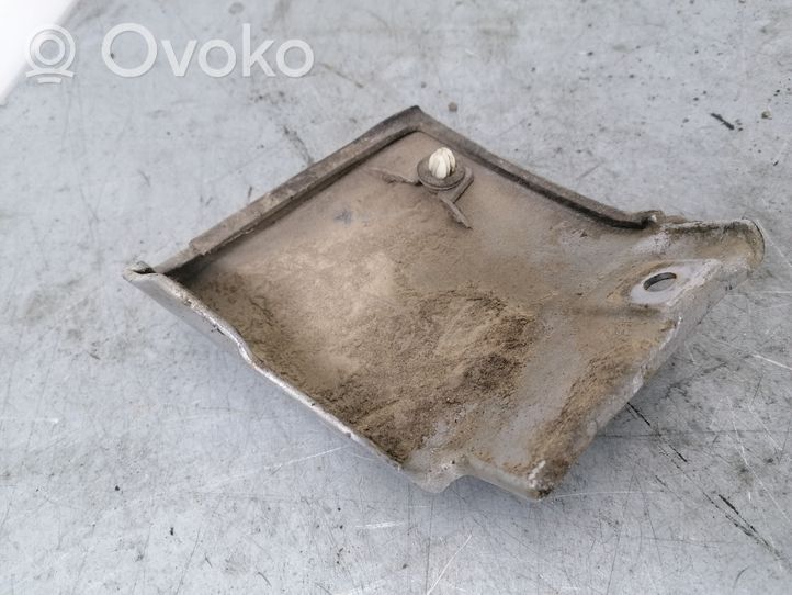 Toyota RAV 4 (XA30) Отделка заднего порога (внешняя) 6106442010