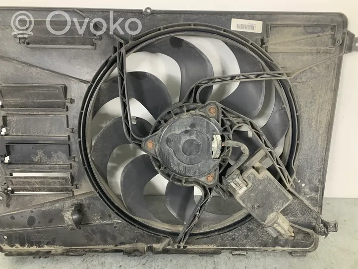 Volvo V60 Radiator cooling fan shroud 8240513