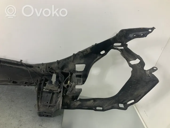 Volvo V60 Jäähdyttimen kehyksen suojapaneeli 31283053