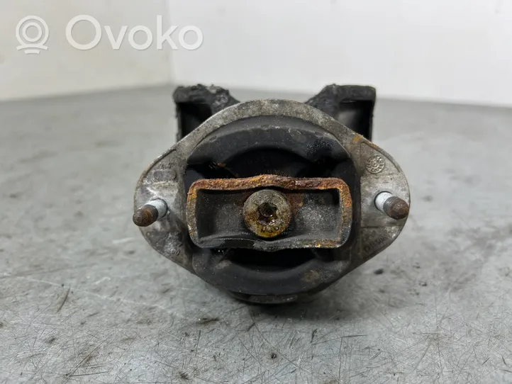 Audi A4 S4 B7 8E 8H Supporto della scatola del cambio 8E0399