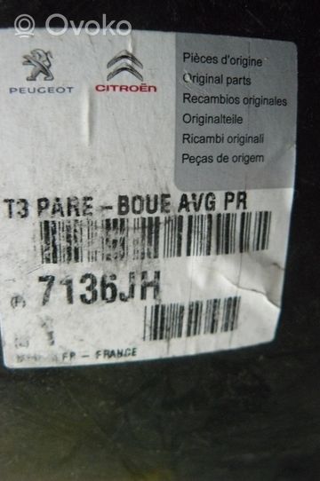 Peugeot 206+ Pare-boue passage de roue avant 7136JH