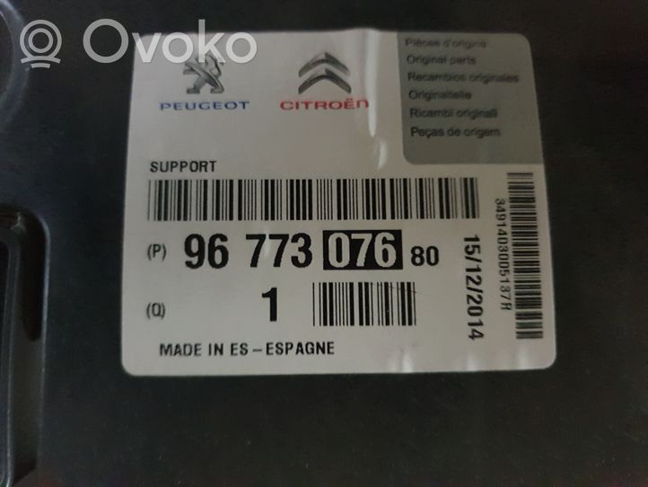 Citroen C4 Grand Picasso Belka zderzaka tylnego 9677307680