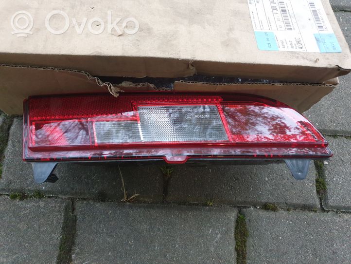 BMW i3 Luce d’arresto centrale/supplementare 63217304044