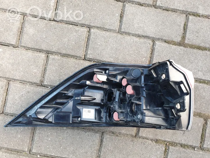 Toyota RAV 4 (XA50) Lampa tylna 8155042230