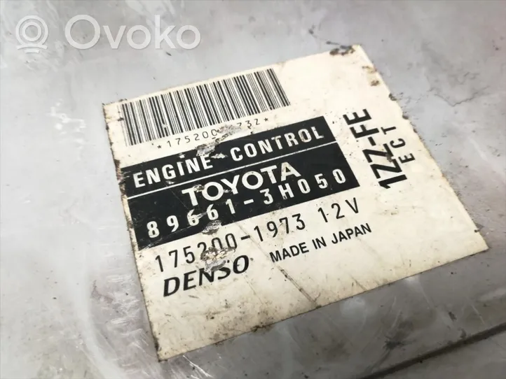 Toyota Camry Dzinēja vadības bloks 89661-3H050