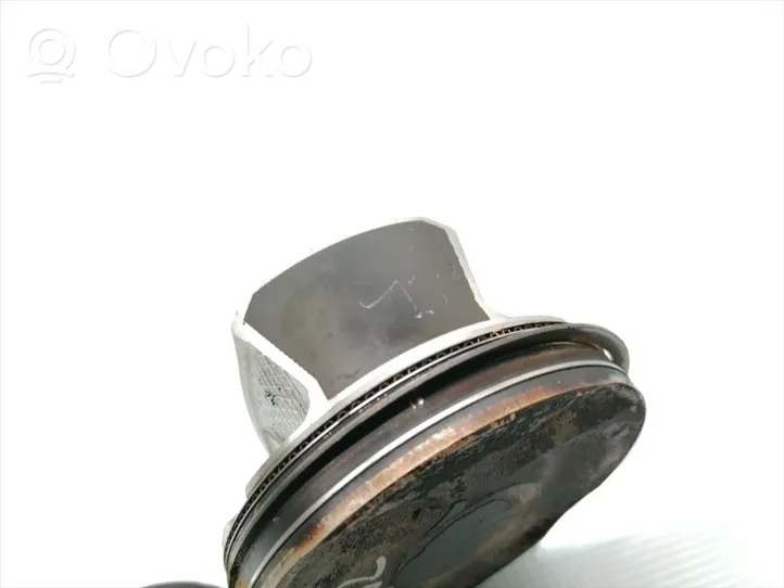 Dodge Avenger Piston 