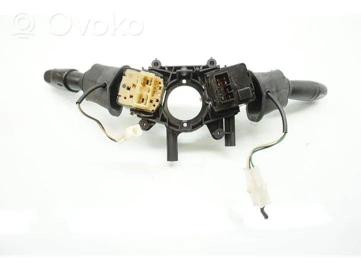 Chevrolet Tacuma Leva/interruttore dell’indicatore di direzione e tergicristallo 96279224