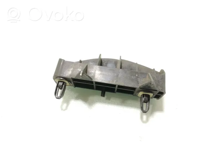 Toyota Avensis T250 Staffa angolare del supporto di montaggio del paraurti 52562-05030