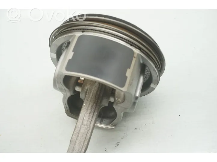 Toyota C-HR Piston avec bielle 