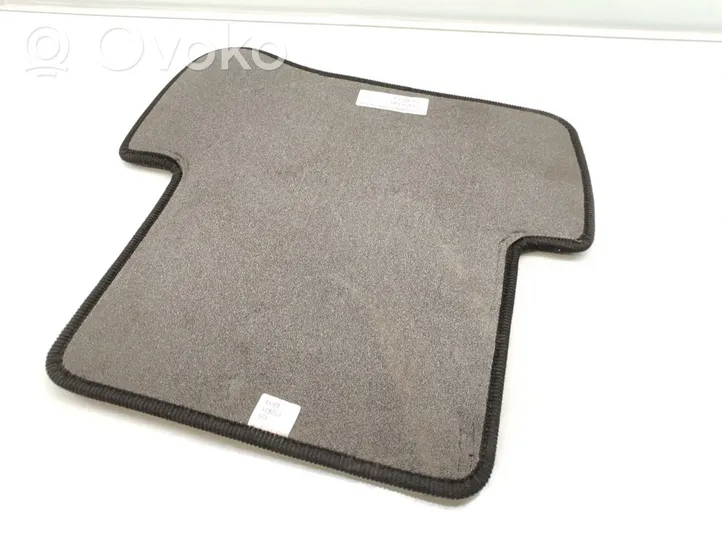 Mercedes-Benz C W203 Tapis de sol / moquette de cabine arrière A2046840703