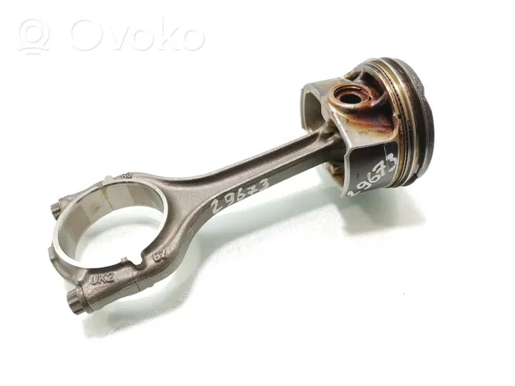 Skoda Rapid (NH) Piston avec bielle 04ER