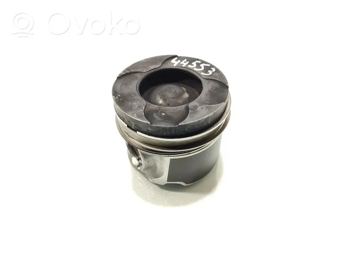 Toyota Avensis Verso Piston 