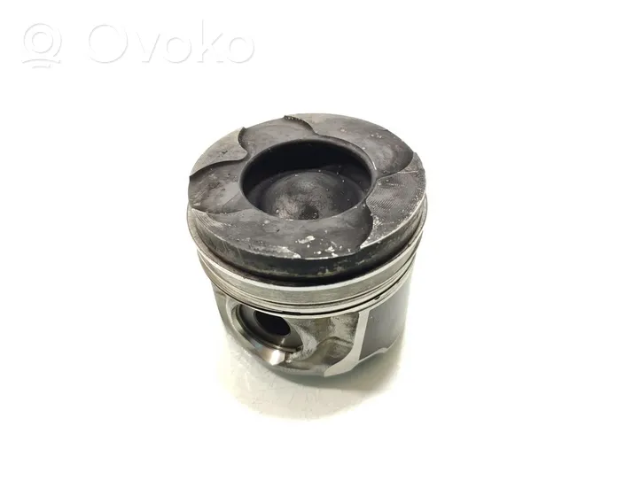 Toyota Avensis Verso Piston 