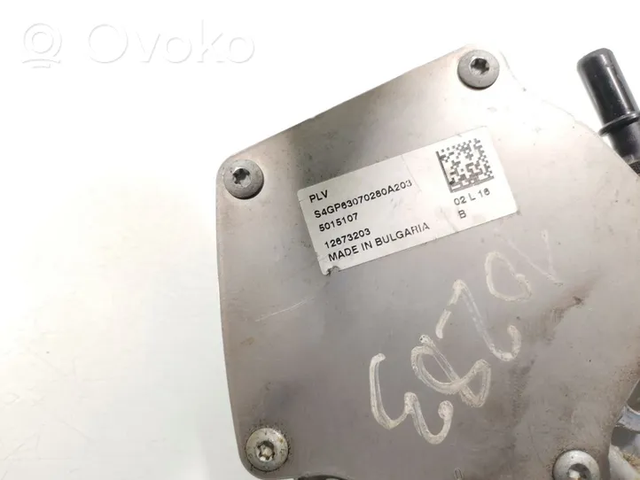 Opel Corsa E Vacuum pump 12673203