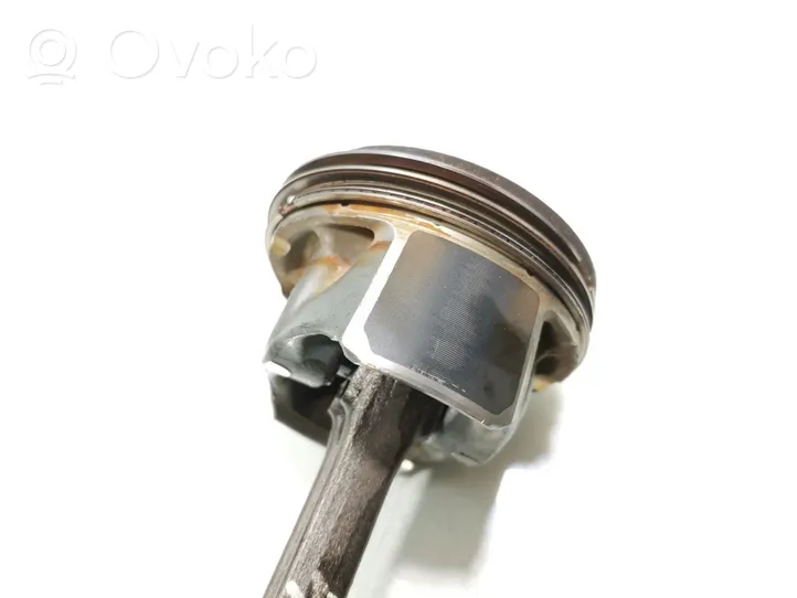 Volkswagen Polo VI AW Piston avec bielle 