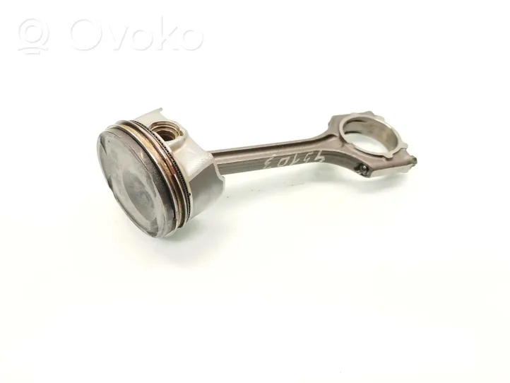 KIA Niro Piston with connecting rod 