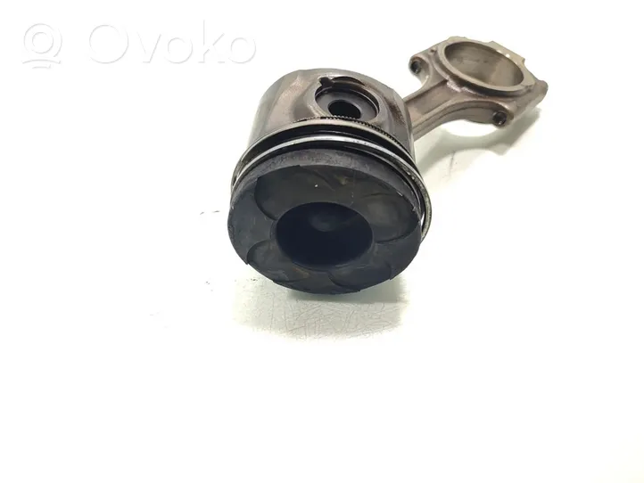 Volvo S40 Piston with connecting rod 