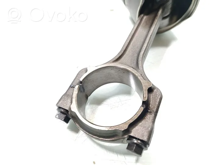 Ford Ka Piston with connecting rod 