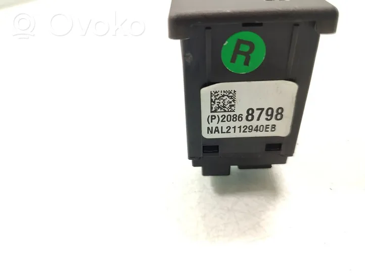 Opel Zafira C Connettore plug in USB 20868798