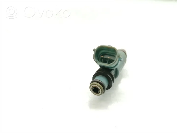 Subaru Impreza II Fuel injector 