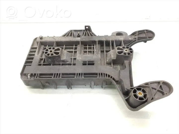 Volkswagen Jetta V Battery box tray 1K0915333C