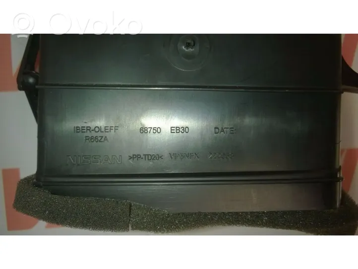Nissan Navara Copertura griglia di ventilazione laterale cruscotto 68750EB30