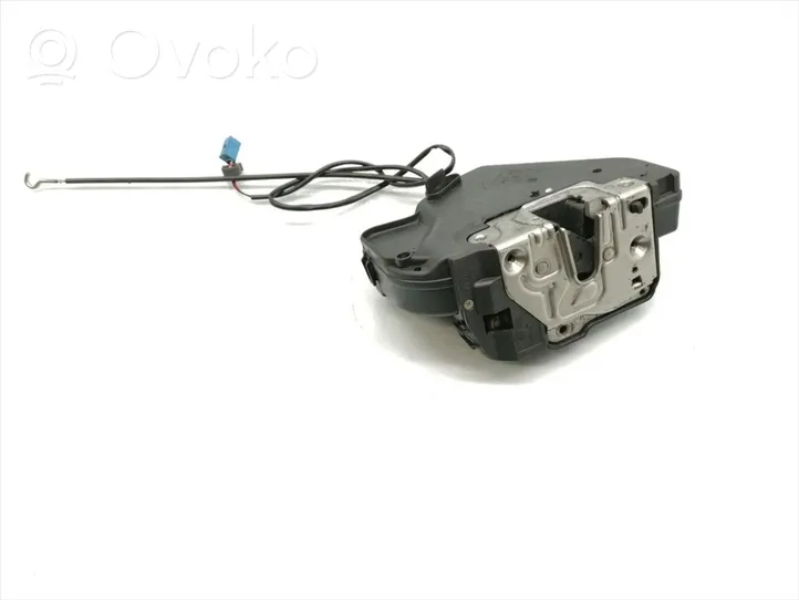 Mercedes-Benz C AMG W203 Rear door lock 2037300235