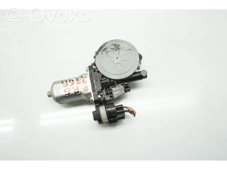 Mitsubishi Grandis Takaikkunan nostomekanismi ilman moottoria 062040-2210