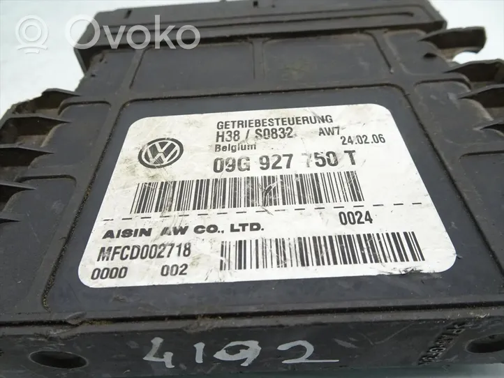 Volkswagen Golf V Module de contrôle de boîte de vitesses ECU 09G927750T