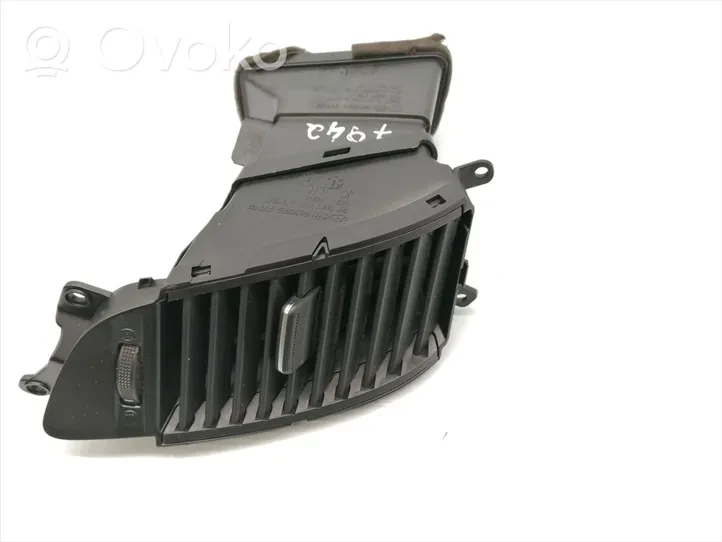 Hyundai ix20 Dash center air vent grill 97410-1K000