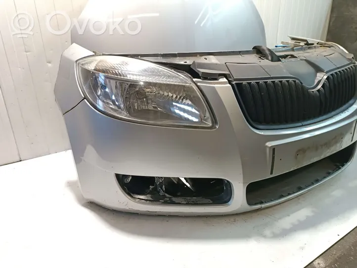 Skoda Fabia Mk2 (5J) Kompletny zestaw przedniej części nadwozia / karoserii 