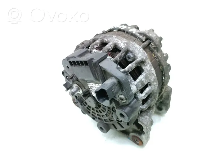 Dacia Logan II Generatore/alternatore 231005079R