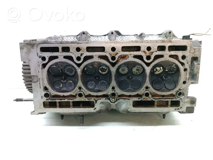 Renault Clio III Culasse moteur 8200460196