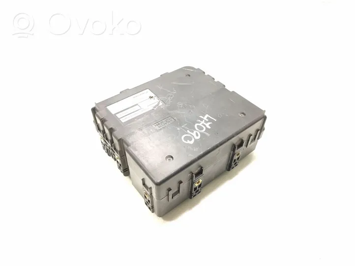 Toyota Prius (XW20) Module de frein de stationnement 89680-47020