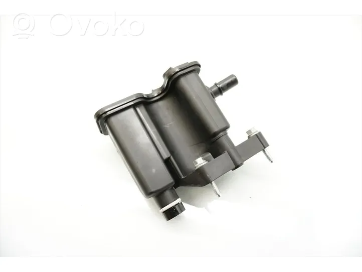 Ford Focus Eļļas nogulsnētava (separators) H6BG-6C757-CA