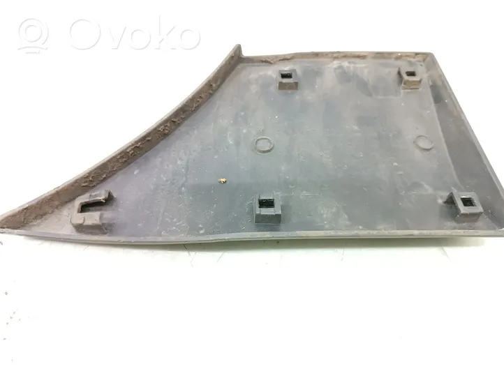 Mercedes-Benz Sprinter W901 W902 W903 W904 Takaoven lista (muoto) A9066901062