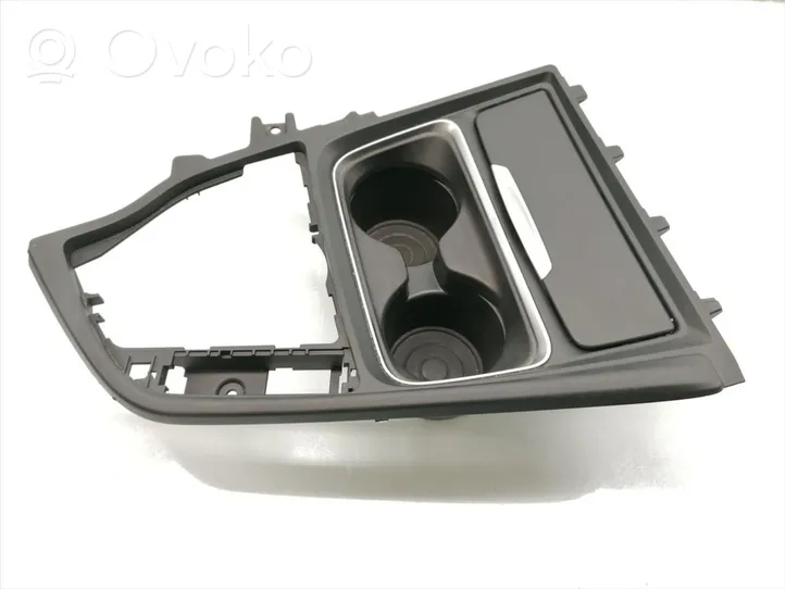 BMW 4 F32 F33 Cup holder 9218926