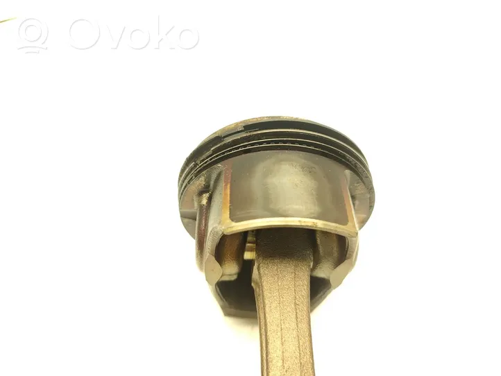 Opel Mokka Piston with connecting rod 