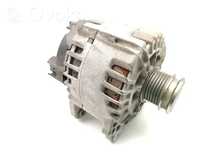 Volkswagen Golf Cross Alternator 04E903023K