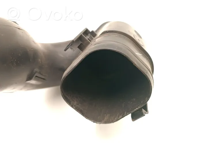 Opel Vivaro Air intake hose/pipe 93451665