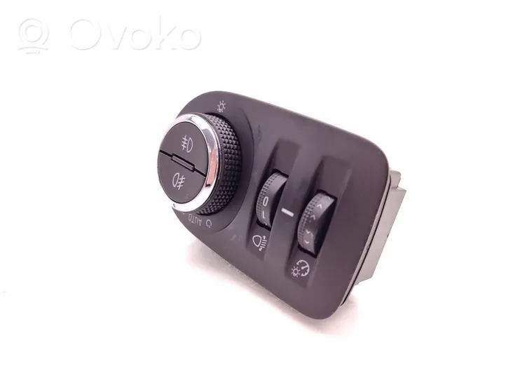 Opel Corsa E Fog light switch 13470454