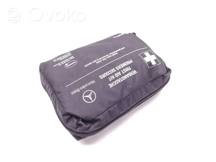 Mercedes-Benz E AMG W211 Kit di pronto soccorso A1698600150