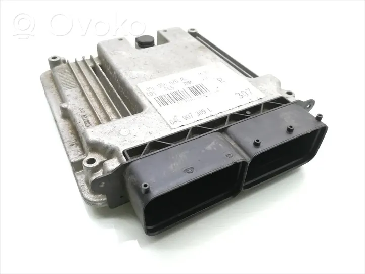 Audi A4 S4 B9 Variklio valdymo blokas 04L906026AC