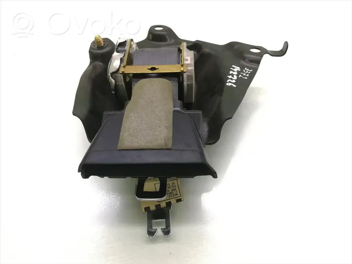 Toyota RAV 4 (XA20) Middle seatbelt (rear) 7D5010