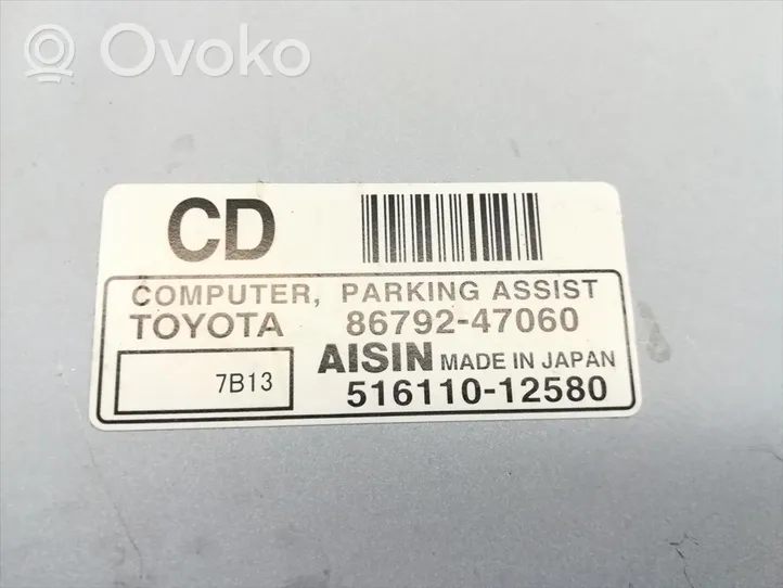 Toyota Prius (XW20) Pysäköintitutkan (PCD) ohjainlaite/moduuli 86792-47060